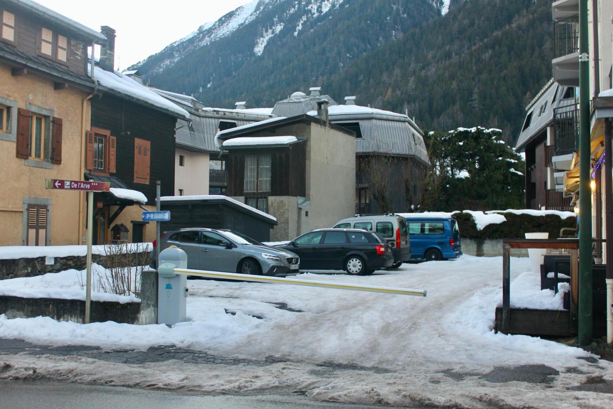 Appartement Le Savoisien Chamonix Exterior photo